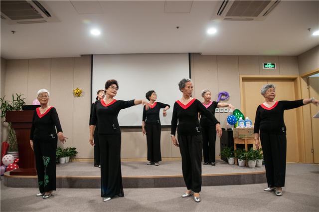 成都养老观察：责任与义务，未来养老院能否代替子女尽孝？(图1)